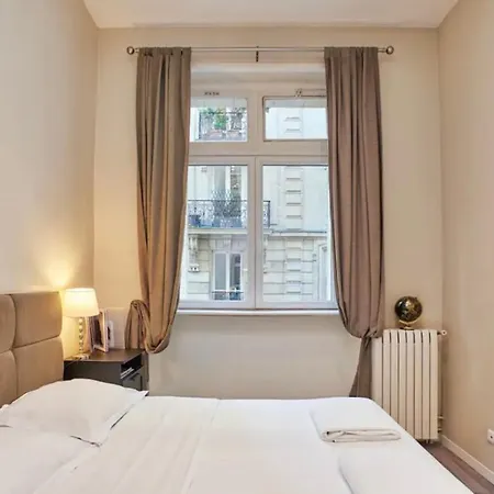 Glamorous Apartment, Excellent Location * Paris