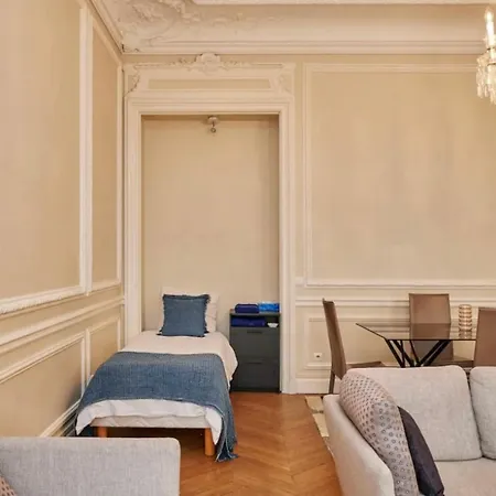 Glamorous Apartment, Excellent Location Paris