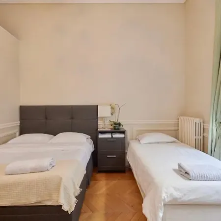 Glamorous Apartment, Excellent Location