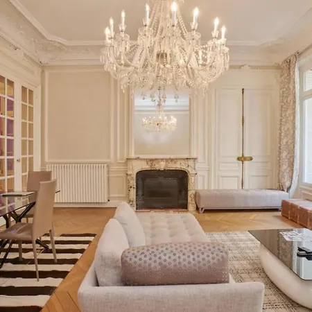 Glamorous Apartment, Excellent Location Lejlighed *